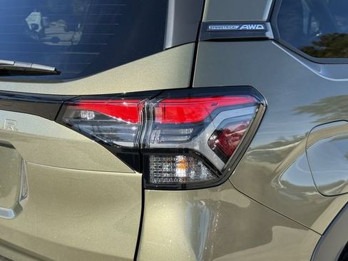 Used 2026 Subaru Forester Premium AWD/4WD image 9