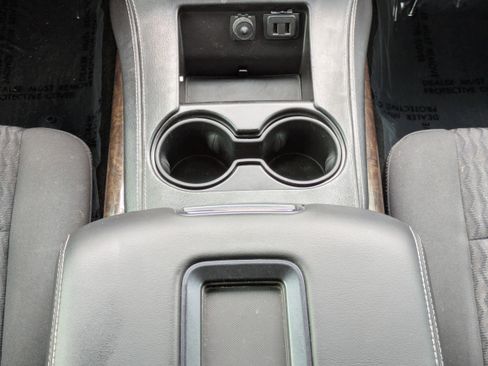 Used 2017 Chevrolet Tahoe LS w/ All-Season Package image 6