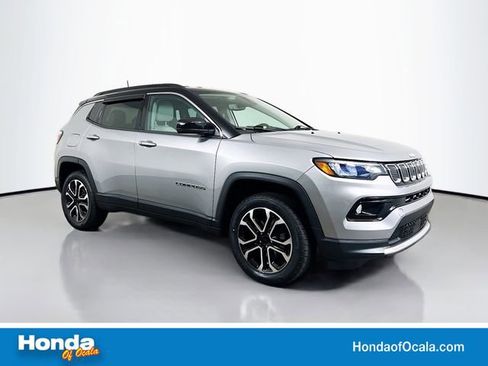Used 2022 Jeep Compass Limited image 1