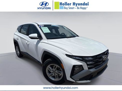 Certified 2026 Hyundai Tucson SE FWD image 1