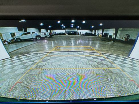 Used 2019 Chevrolet Equinox LT w/ Driver Convenience Package image 18