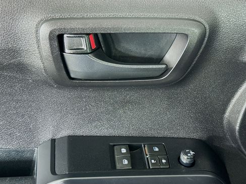 Used 2021 Toyota Tacoma SR image 22