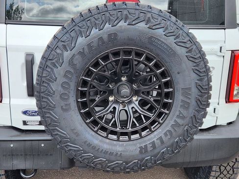 Used 2025 Ford Bronco 4-Door AWD/4WD image 31