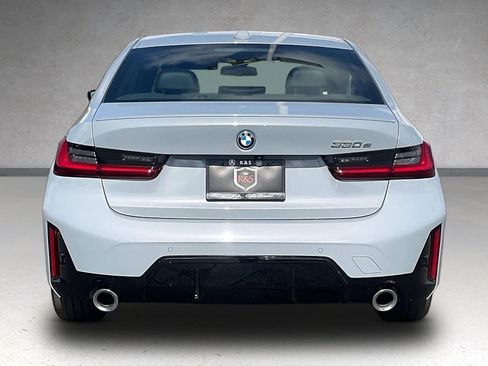 Used 2023 BMW 330e w/ M Sport Package RWD image 4