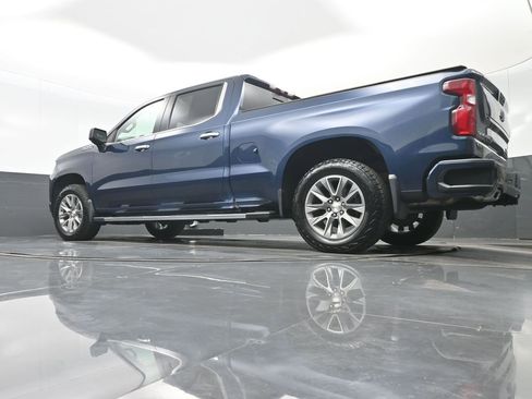 Used 2021 Chevrolet Silverado 1500 High Country w/ Technology Package AWD/4WD image 28