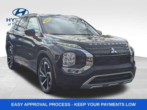 Used 2023 Mitsubishi Outlander SEL image 2