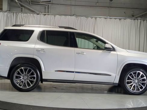 Used 2023 GMC Acadia Denali w/ Denali Technology Package AWD/4WD image 11