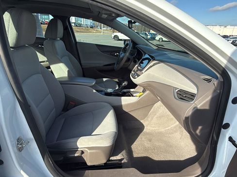 Used 2024 Chevrolet Malibu LT image 18