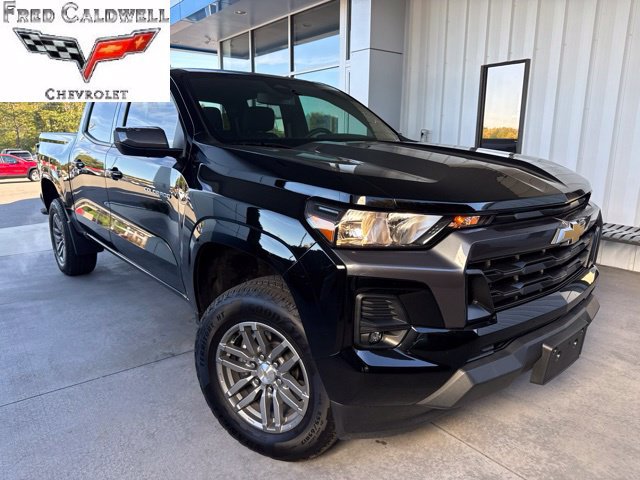 Used 2024 Chevrolet Colorado LT w/ LT Convenience Package II AWD/4WD image 1