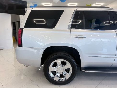 Used 2019 Chevrolet Tahoe LT w/ LT Signature Package AWD/4WD image 8