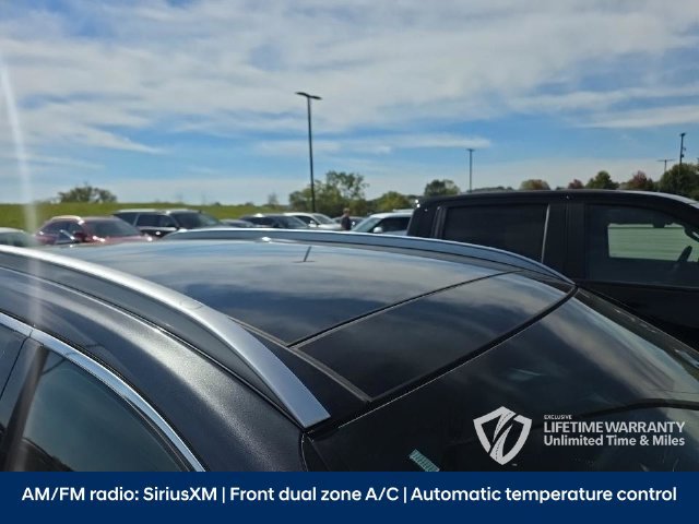 Used 2023 Hyundai Santa Fe SEL w/ Premium Package FWD image 4
