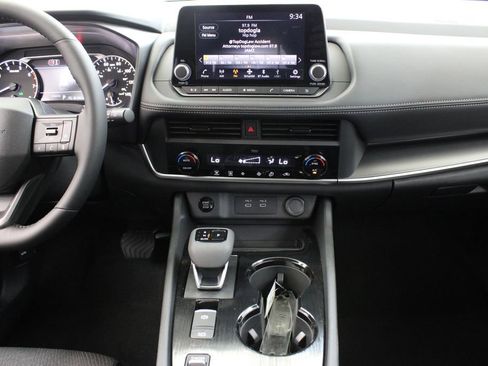 New 2026 Nissan Rogue SV FWD image 20