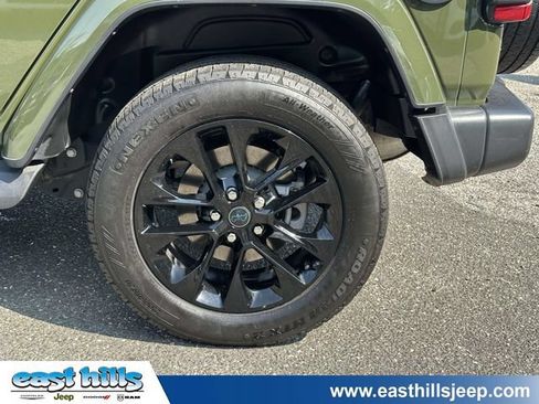 Used 2024 Jeep Wrangler Unlimited Sahara w/ Technology Group AWD/4WD image 13