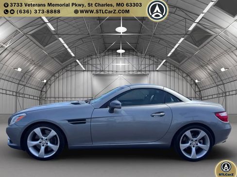 Used 2012 Mercedes-Benz SLK 350 image 6