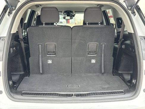 Used 2023 Jeep Grand Cherokee L Laredo image 31