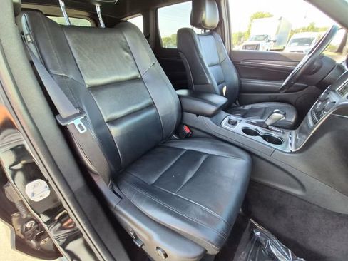 Used 2018 Jeep Grand Cherokee Limited AWD/4WD image 34