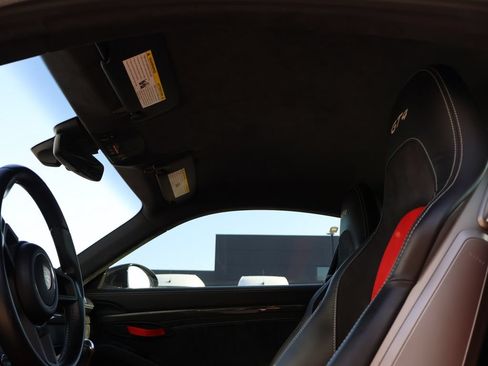 Used 2020 Porsche 718 Cayman GT4 RWD image 27