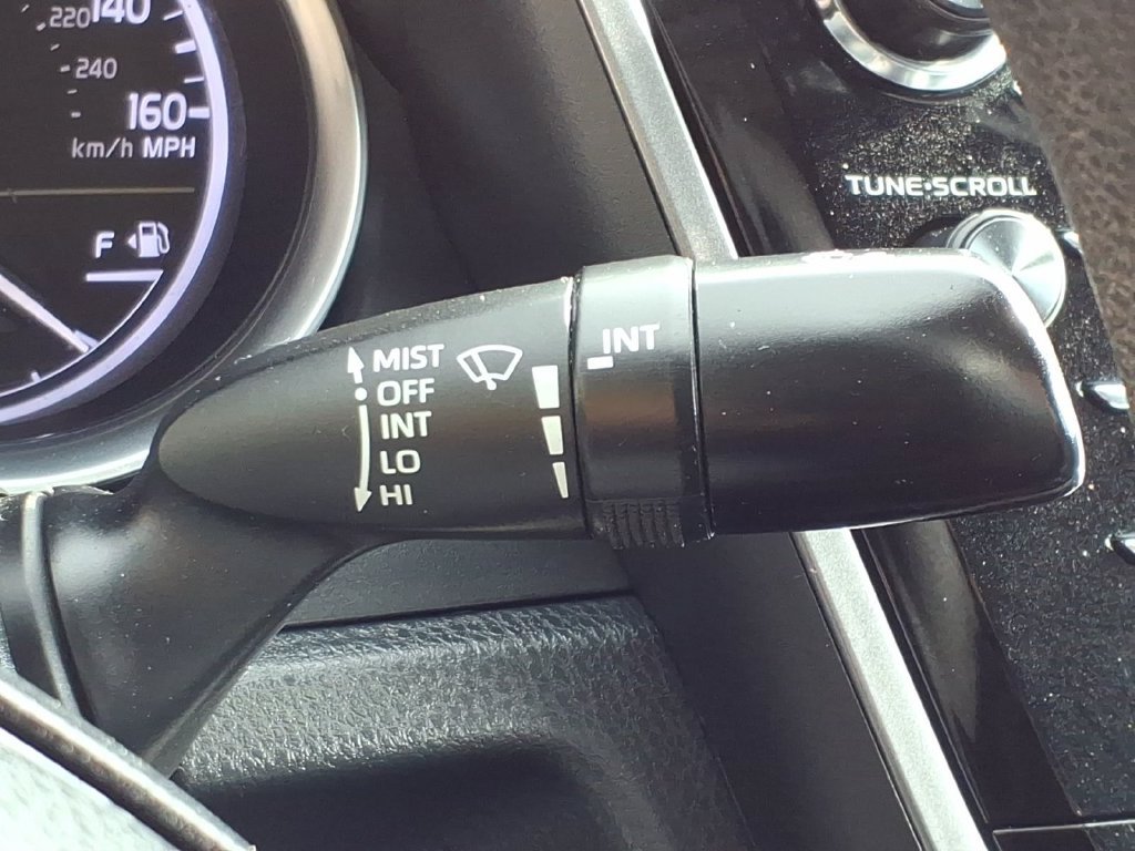 Used 2020 Toyota Camry LE FWD image 27