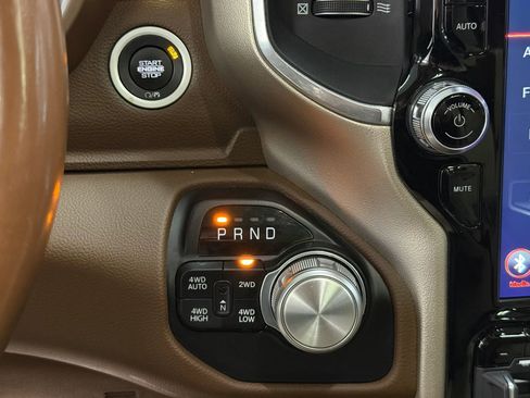 Used 2020 RAM 1500 Laramie AWD/4WD image 31
