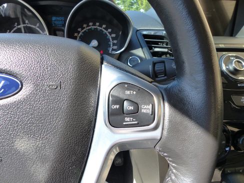 Used 2016 Ford Fiesta Titanium FWD image 26