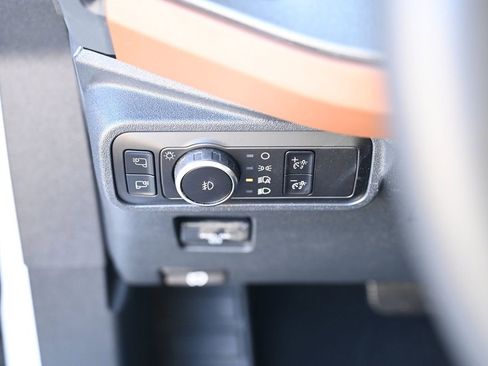 Used 2024 Ford Bronco Outer Banks image 25