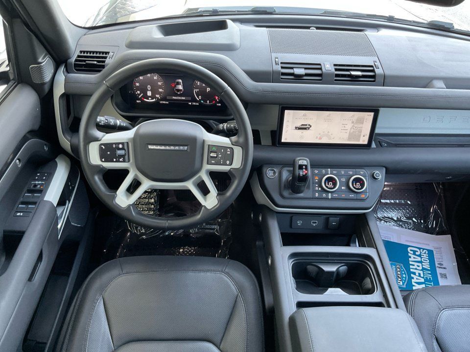 Used 2024 Land Rover Defender 110 X-Dynamic SE AWD/4WD image 33