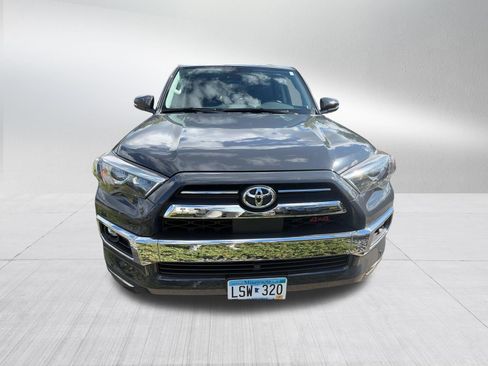 Used 2024 Toyota 4Runner Limited AWD/4WD image 2