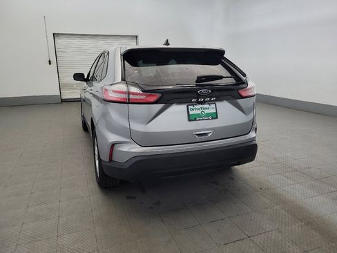 Used 2021 Ford Edge SE FWD image 6