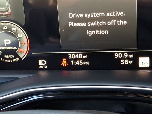 Used 2025 Audi Q8 Prestige w/ Prestige Package image 22