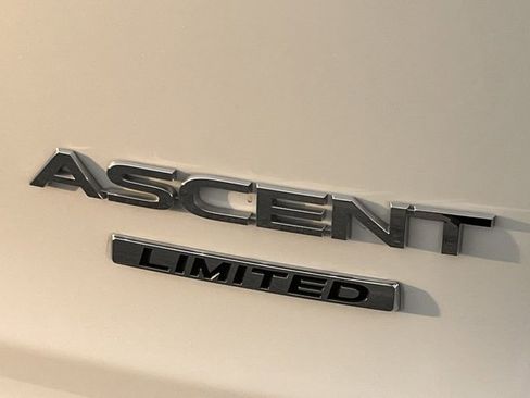 Used 2023 Subaru Ascent Limited image 28