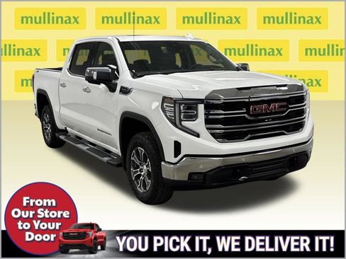 New 2026 GMC Sierra 1500 SLT w/ SLT Convenience Package AWD/4WD image 2