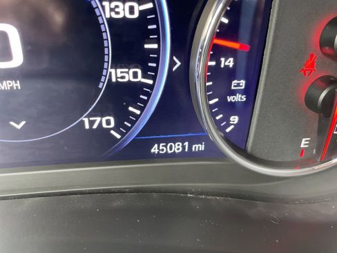 Used 2021 Chevrolet Malibu Premier image 9