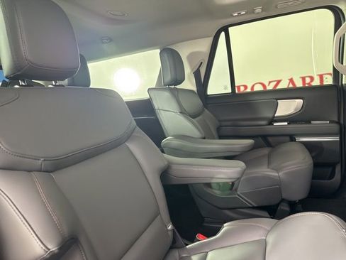 New 2025 Ford Expedition Max Active image 23