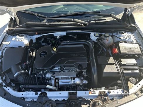 Used 2024 Chevrolet Malibu LT image 18