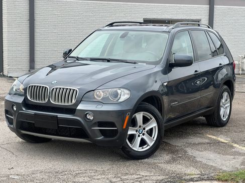 Used 2011 BMW X5 xDrive35d AWD/4WD image 2