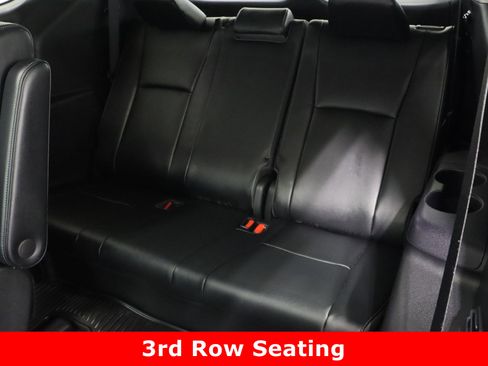 Used 2023 Toyota Highlander Platinum image 34