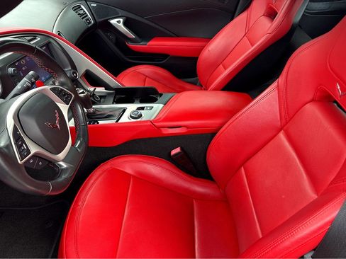 Used 2019 Chevrolet Corvette Stingray Coupe w/ 2LT Preferred Equipment Group image 18