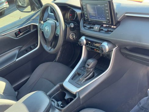 Certified 2021 Toyota RAV4 LE w/ Carpet Mat Package (TMS) image 12