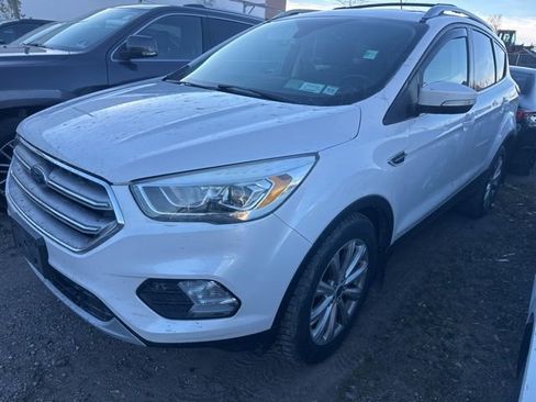 Used 2017 Ford Escape Titanium image 5