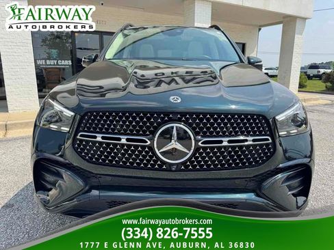 Used 2024 Mercedes-Benz GLE 350 4MATIC image 3