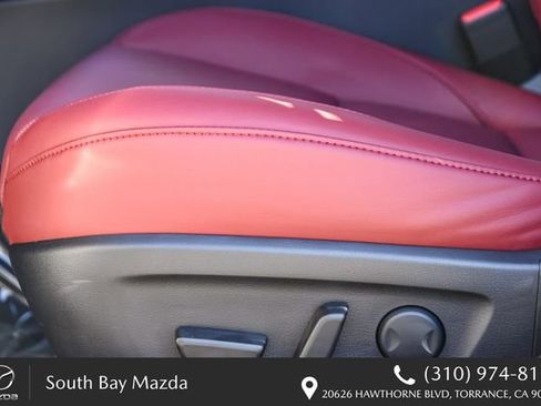 New 2026 MAZDA MAZDA3 Hatchback w/Premium Plus Pkg image 24