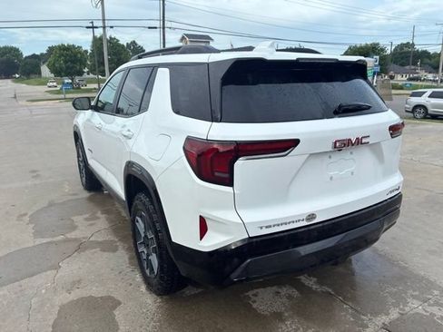 Used 2026 GMC Terrain AT4 AWD/4WD image 11