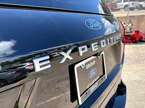 Certified 2025 Ford Expedition Max Active AWD/4WD image 10