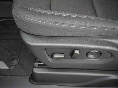 New 2026 Chevrolet Suburban LS image 19