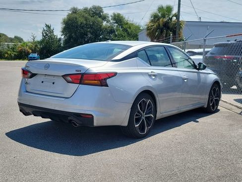 Certified 2023 Nissan Altima 2.5 SR w/ SR Premium Package FWD image 4