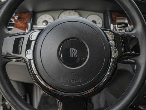 Certified 2016 Rolls-Royce Ghost Extended Wheelbase image 29