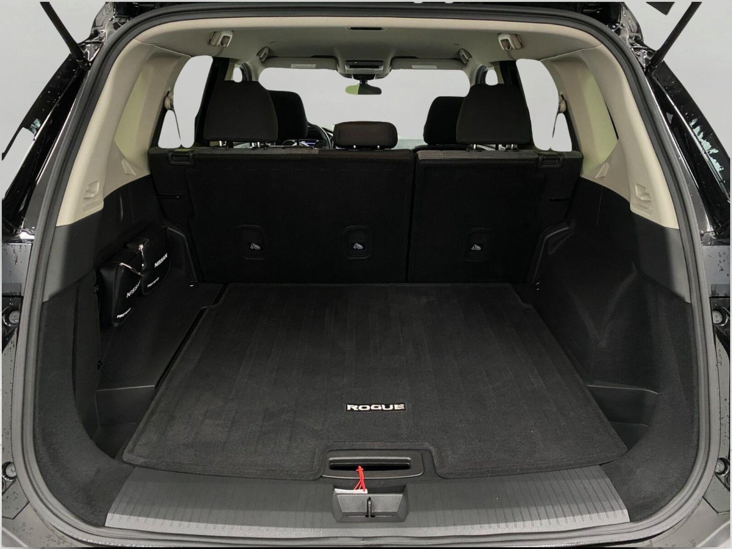 Certified 2023 Nissan Rogue SV AWD/4WD image 5