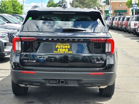 New 2026 Ford Explorer Active image 5