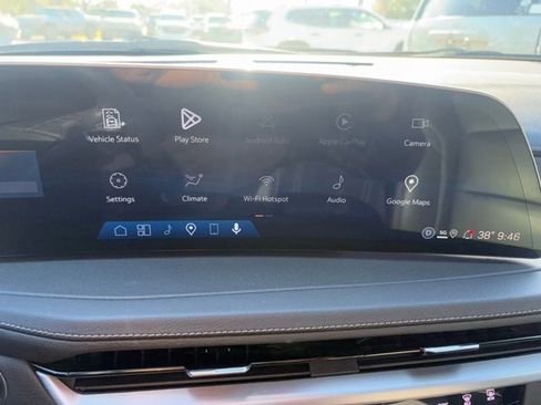 Certified 2025 Cadillac XT4 Premium Luxury FWD image 18