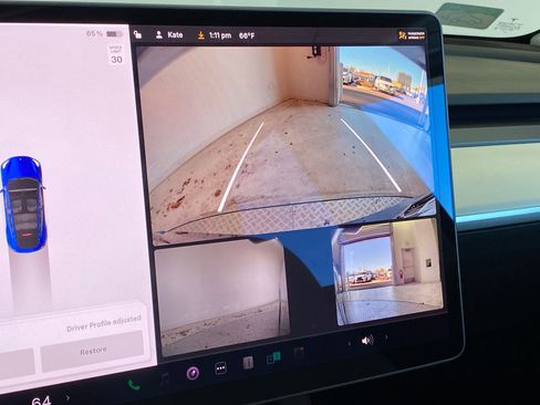 Used 2021 Tesla Model Y Long Range image 24